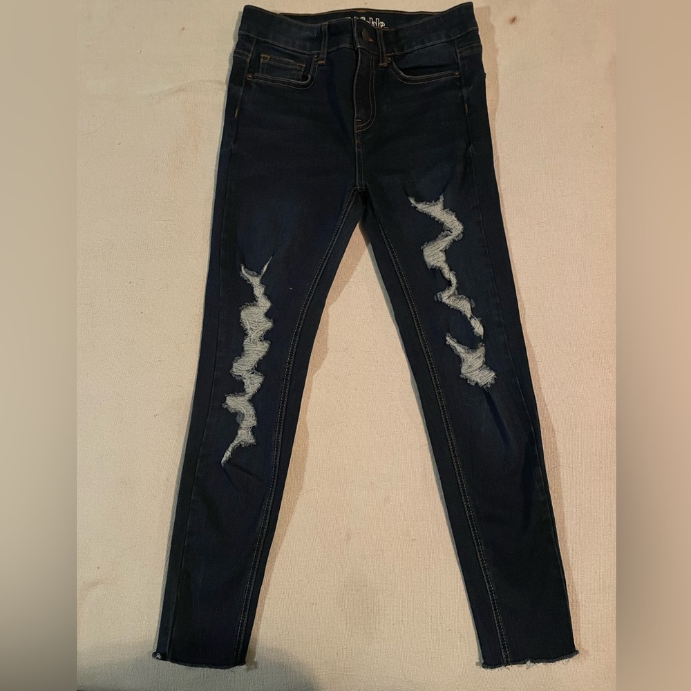 Wild fable ripped women’s jeans